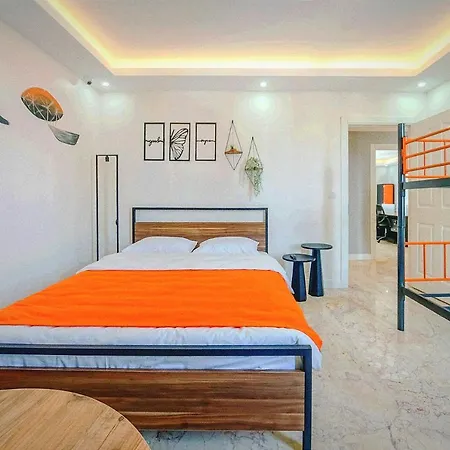 Manu Startup House *