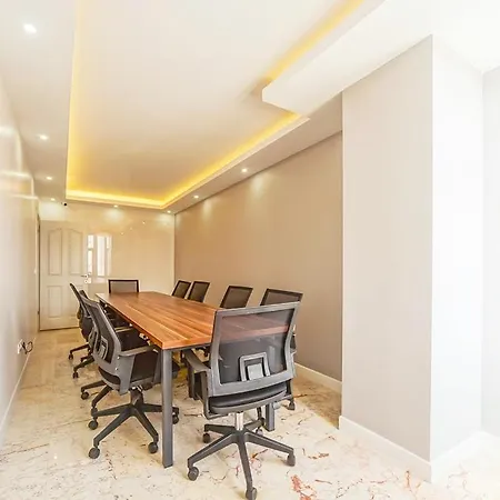 Hostel Manu Startup House