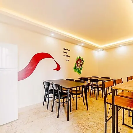 Manu Startup House Hostel *