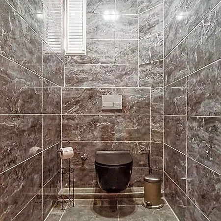 Manu Startup House Hostel İstanbul