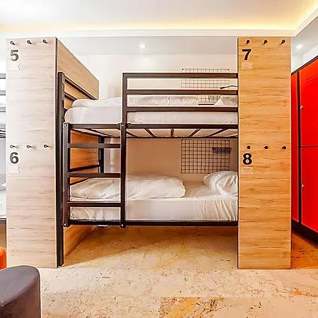 Manu Startup House Hostel İstanbul