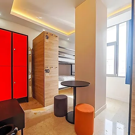 Hostel Manu Startup House