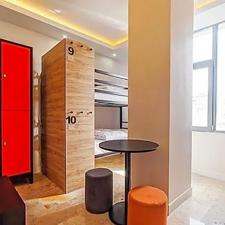 Manu Startup House Hostel *