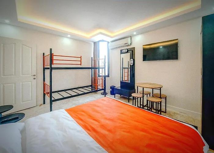 Manu Startup House *