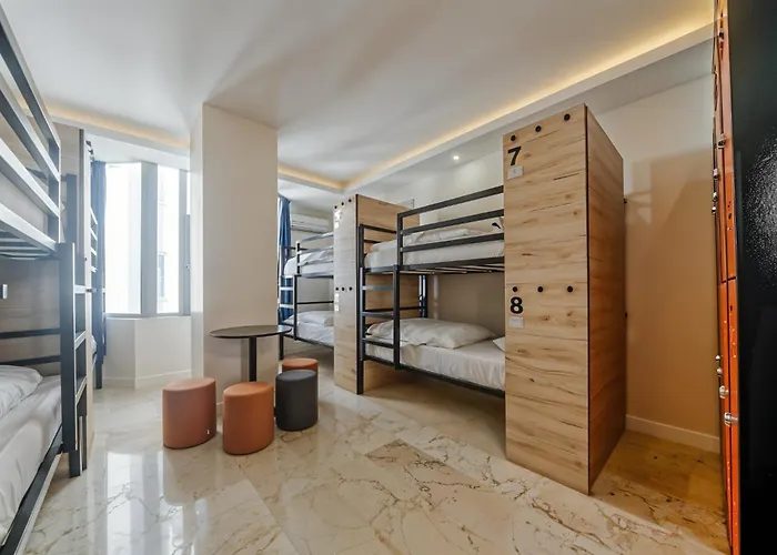 Hostel Manu Startup House