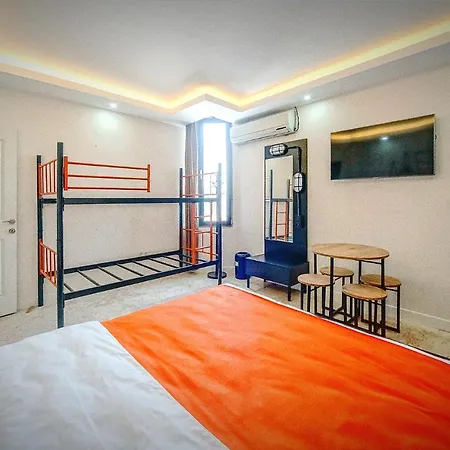 Manu Startup House *