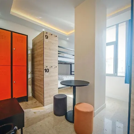Manu Startup House